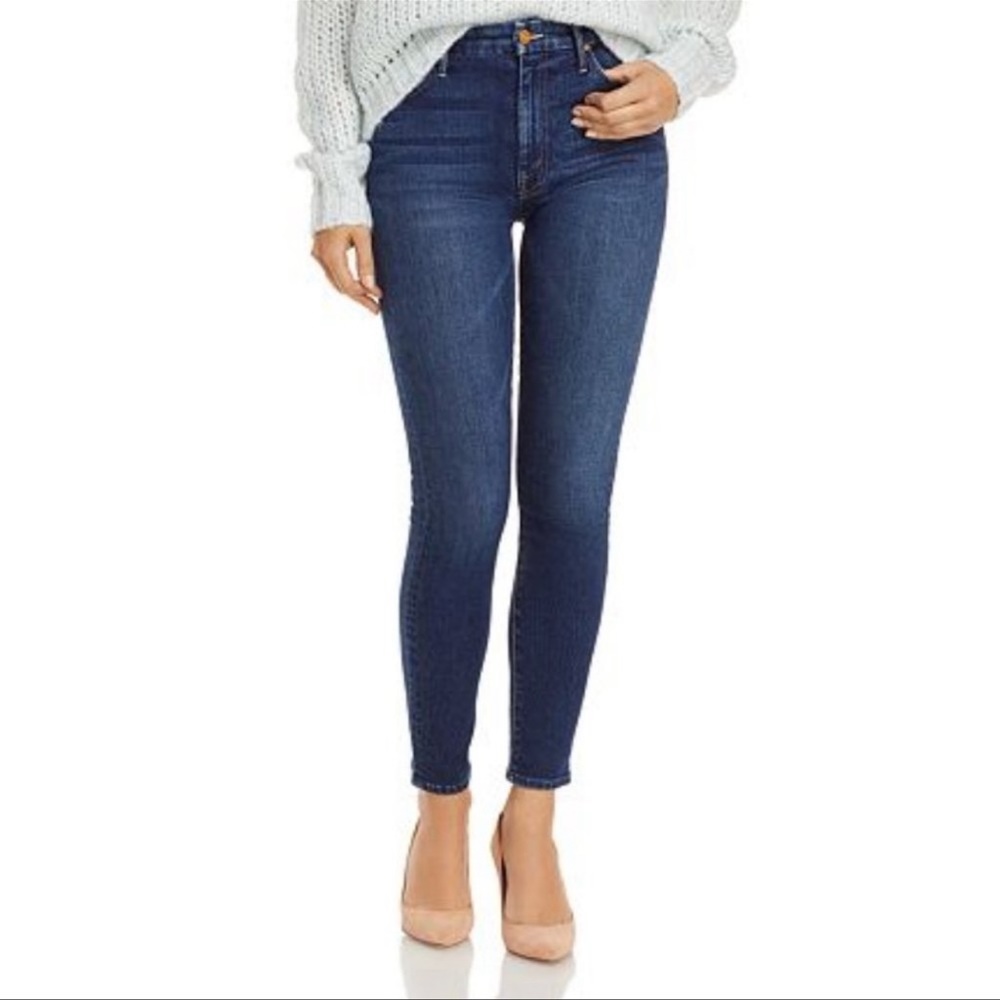 Mother blue jeans size 28. High Waisted Looker Crop. Hot Rod color